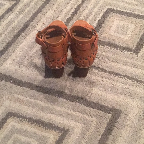 Sandals - Picture 3 of 4